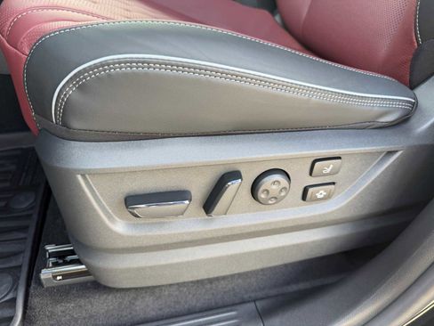 New 2026 INFINITI QX80 Autograph w/ Premium Cargo Package image 24