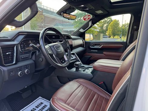 Certified 2024 GMC Sierra 1500 Denali Ultimate AWD/4WD image 12