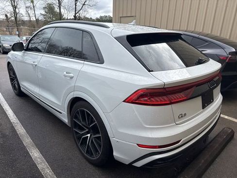 Used 2021 Audi Q8 Prestige w/ Prestige Package image 4