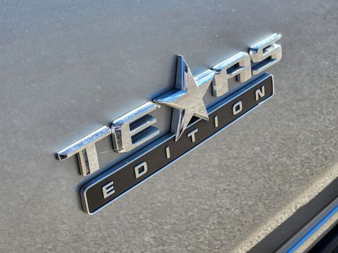 Certified 2025 Chevrolet Silverado 2500 LT w/ Texas Edition image 11