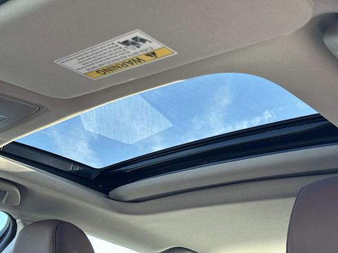 Certified 2023 Acura TLX w/ Technology Package image 18