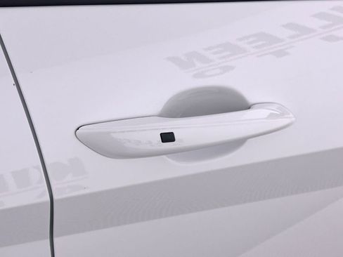 New 2025 Hyundai Elantra Blue image 31