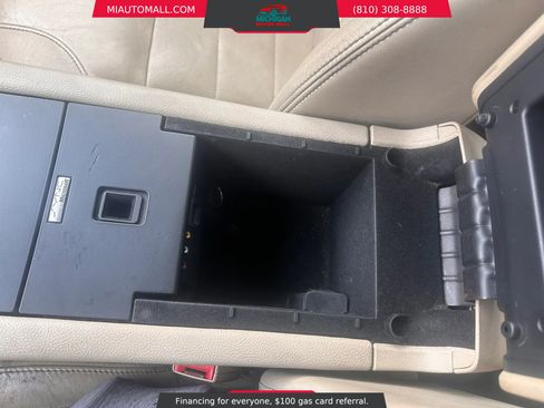Used 2015 Ford Taurus SEL w/ Equipment Group 201A FWD image 10