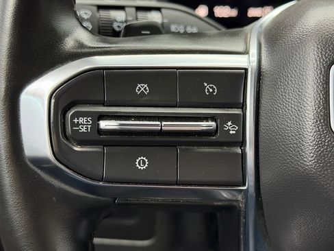 Used 2025 GMC Yukon Denali AWD/4WD image 29