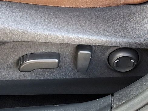 Used 2022 Subaru Outback Touring image 37