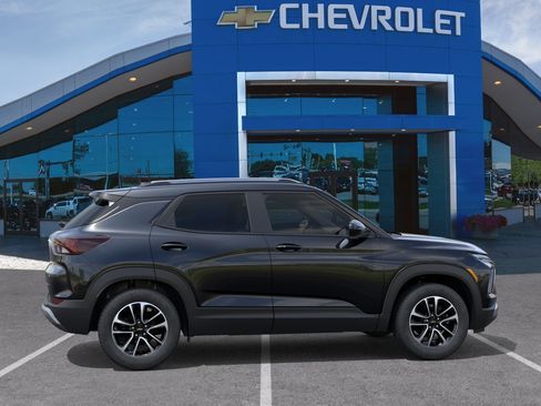 New 2026 Chevrolet TrailBlazer LT w/ LT Cold Weather Package AWD/4WD image 29