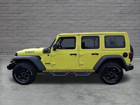 Used 2023 Jeep Wrangler Unlimited w/ Cold Weather Group AWD/4WD image 7