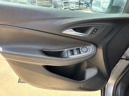 Used 2024 Buick Encore GX Preferred w/ Comfort Package FWD image 25