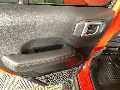 Used 2020 Jeep Wrangler Unlimited Rubicon w/ Advanced Safety Group AWD/4WD image 15