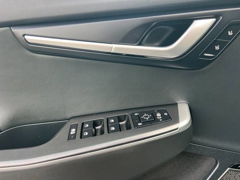 Certified 2023 Kia EV6 Wind RWD image 10