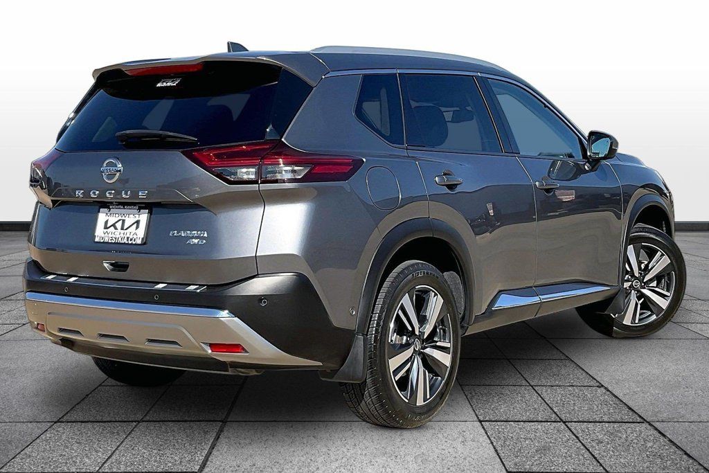 Used 2021 Nissan Rogue Platinum AWD/4WD image 13