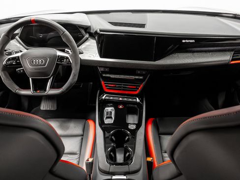 Used 2023 Audi RS e-tron GT image 11