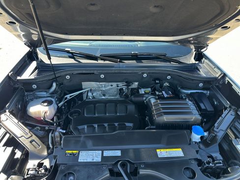 Used 2025 Volkswagen Atlas Cross Sport SE image 34