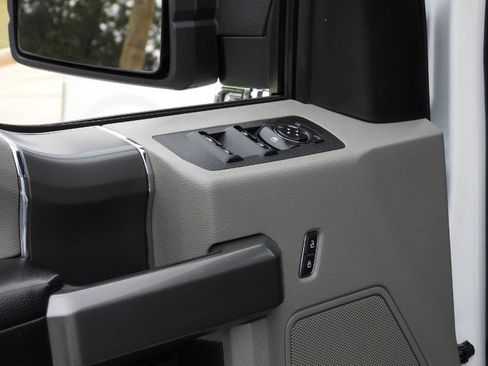 Used 2020 Ford F150 XLT w/ Equipment Group 302A Luxury RWD image 50