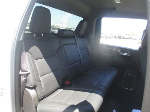 Used 2026 GMC Sierra 3500 SLE w/ SLE Value Package AWD/4WD image 24