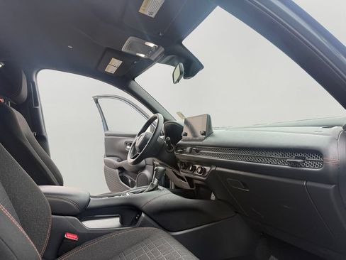 Certified 2025 Honda HR-V Sport image 11