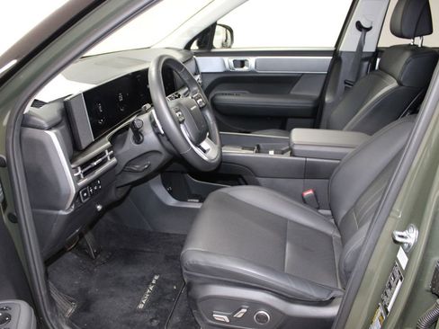 Used 2025 Hyundai Santa Fe XRT image 17