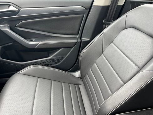 Used 2024 Volkswagen Jetta SE FWD image 27