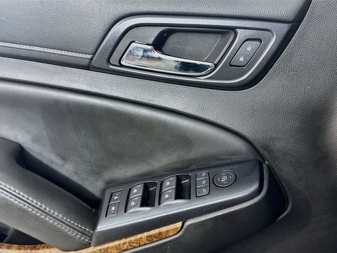 Used 2015 Chevrolet Tahoe LTZ AWD/4WD image 16