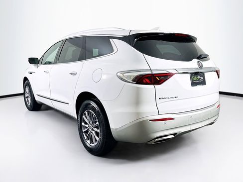 Used 2024 Buick Enclave Premium image 5