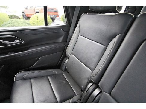 Used 2024 GMC Yukon SLT AWD/4WD image 11
