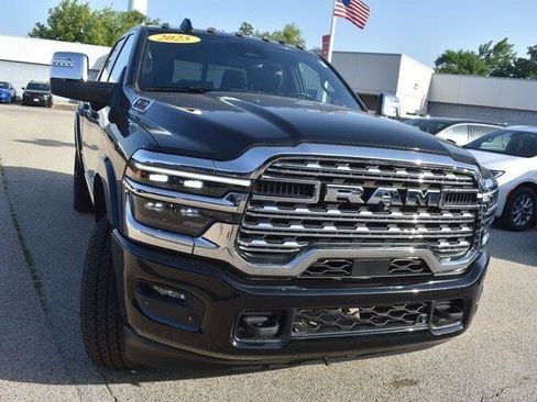 Used 2025 RAM 3500 Limited AWD/4WD image 10