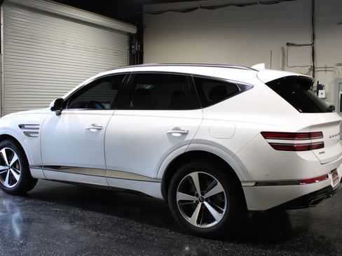 Used 2023 Genesis GV80 2.5T w/ Advanced Package image 4