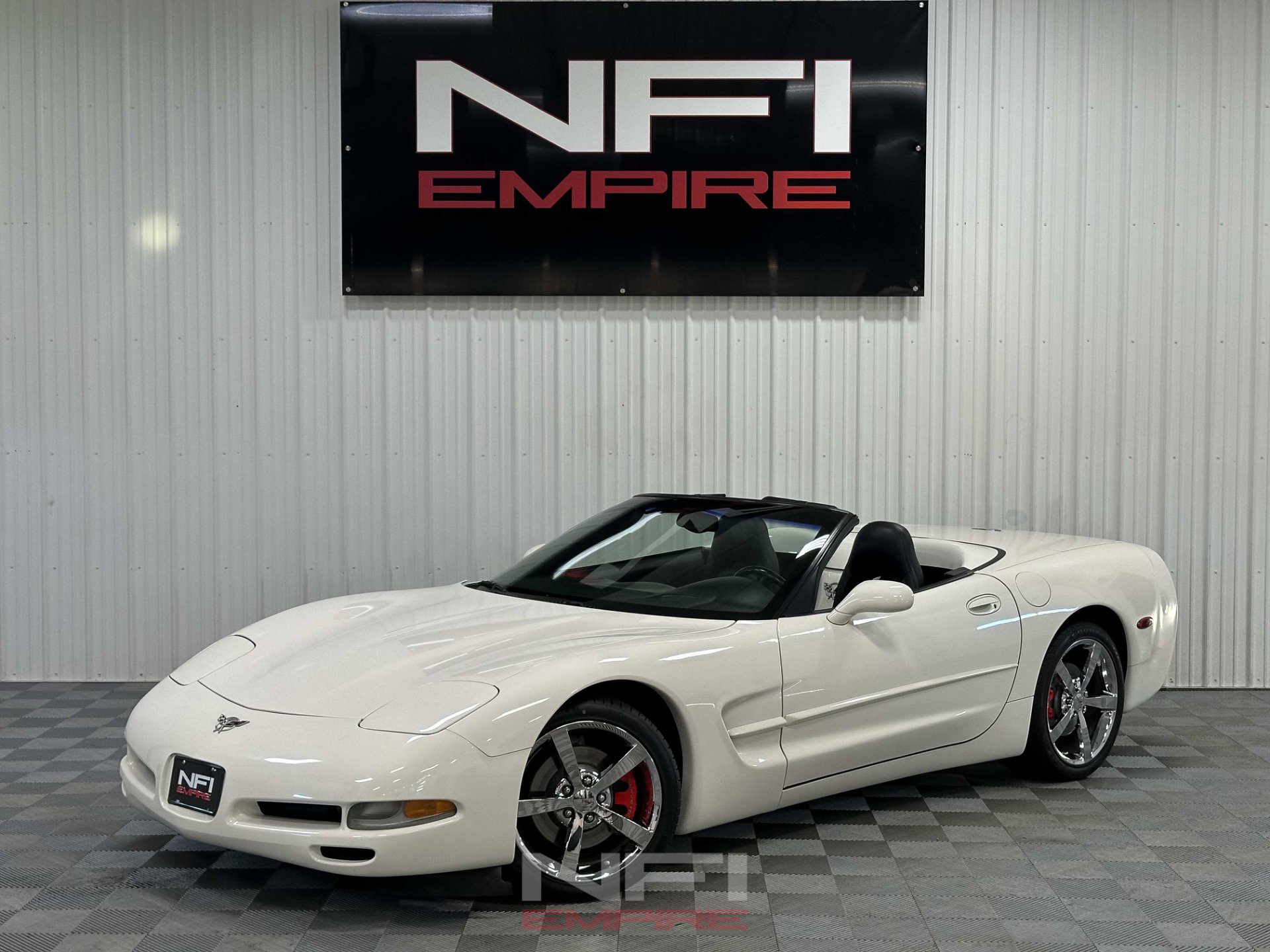 Used 2003 Chevrolet Corvette Convertible w/ Preferred Equipment Group1 RWD image 1