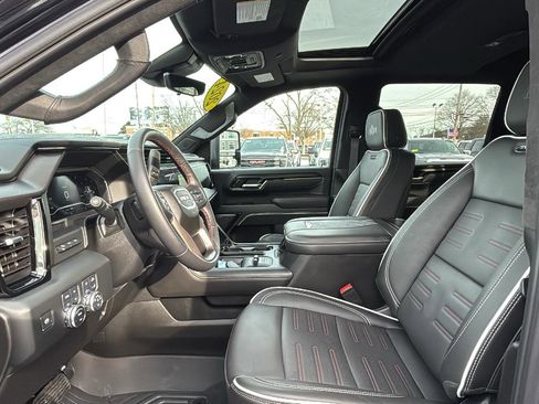 Certified 2024 GMC Sierra 2500 AT4X w/ AT4X AEV Edition image 22