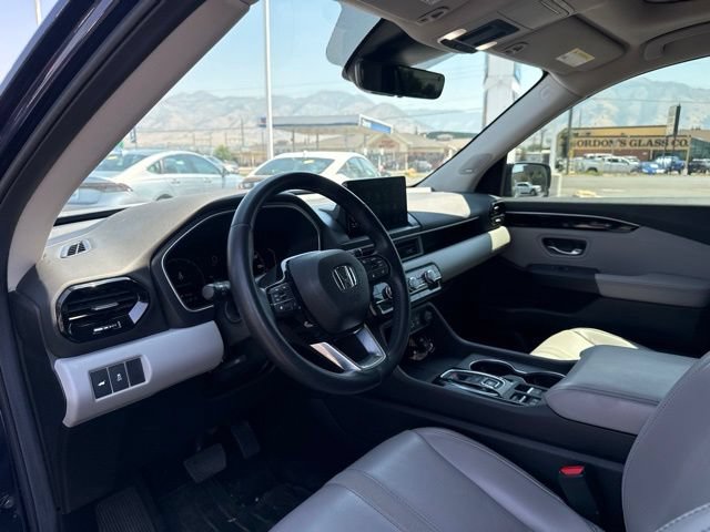 Used 2025 Honda Pilot Touring image 10