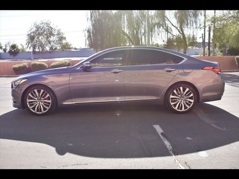 Used 2015 Hyundai Genesis 5.0 RWD image 4