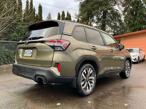 Certified 2025 Subaru Forester Touring AWD/4WD image 8