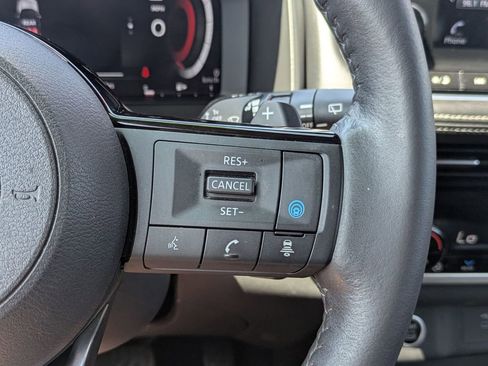 Used 2023 Nissan Rogue Platinum w/ Platinum Premium Package image 14