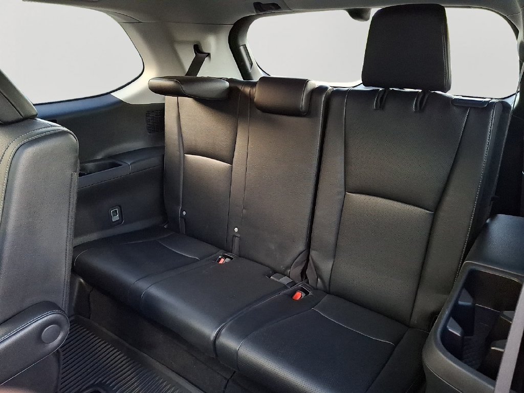 Used 2024 Toyota Grand Highlander AWD image 11
