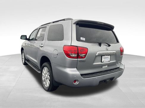Used 2016 Toyota Sequoia Platinum AWD/4WD image 3