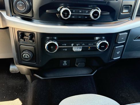 Used 2022 Ford F150 XLT w/ Equipment Group 301A Mid RWD image 18