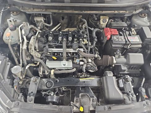 Used 2024 Nissan Kicks SR FWD image 21