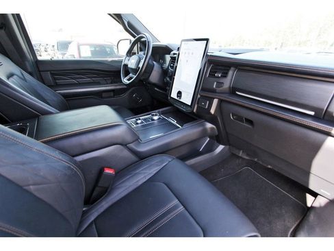Certified 2023 Ford Expedition Max Platinum AWD/4WD image 32
