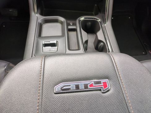 Used 2024 GMC Sierra 2500 AT4 w/ AT4 Premium Plus Package image 13