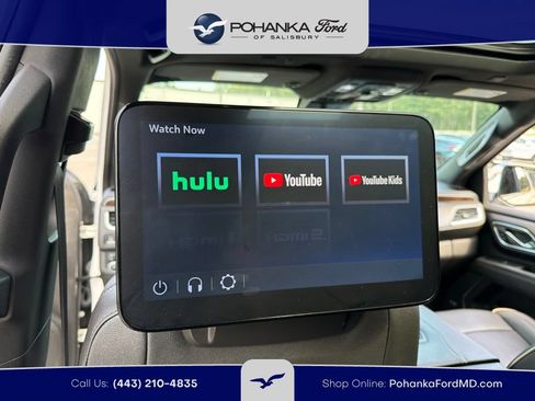Used 2023 Chevrolet Suburban Premier AWD/4WD image 24