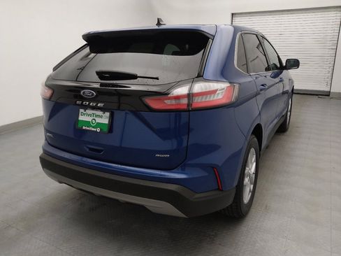 Used 2024 Ford Edge SEL image 7