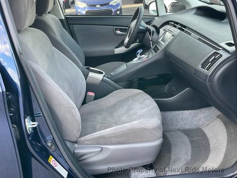 Used 2015 Toyota Prius Two FWD image 10