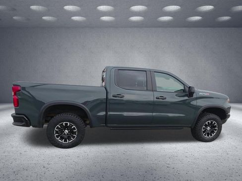 Used 2025 Chevrolet Silverado 1500 ZR2 w/ Technology Package AWD/4WD image 8