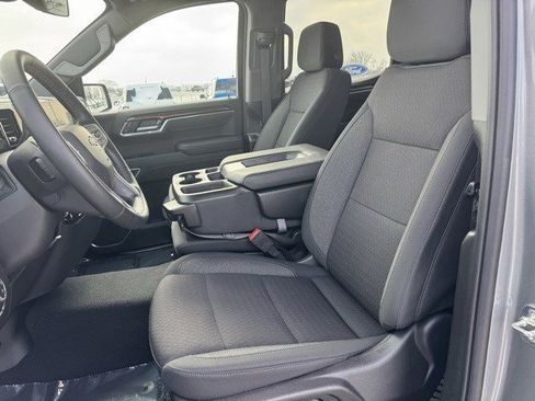 Used 2025 Chevrolet Silverado 1500 LT image 13