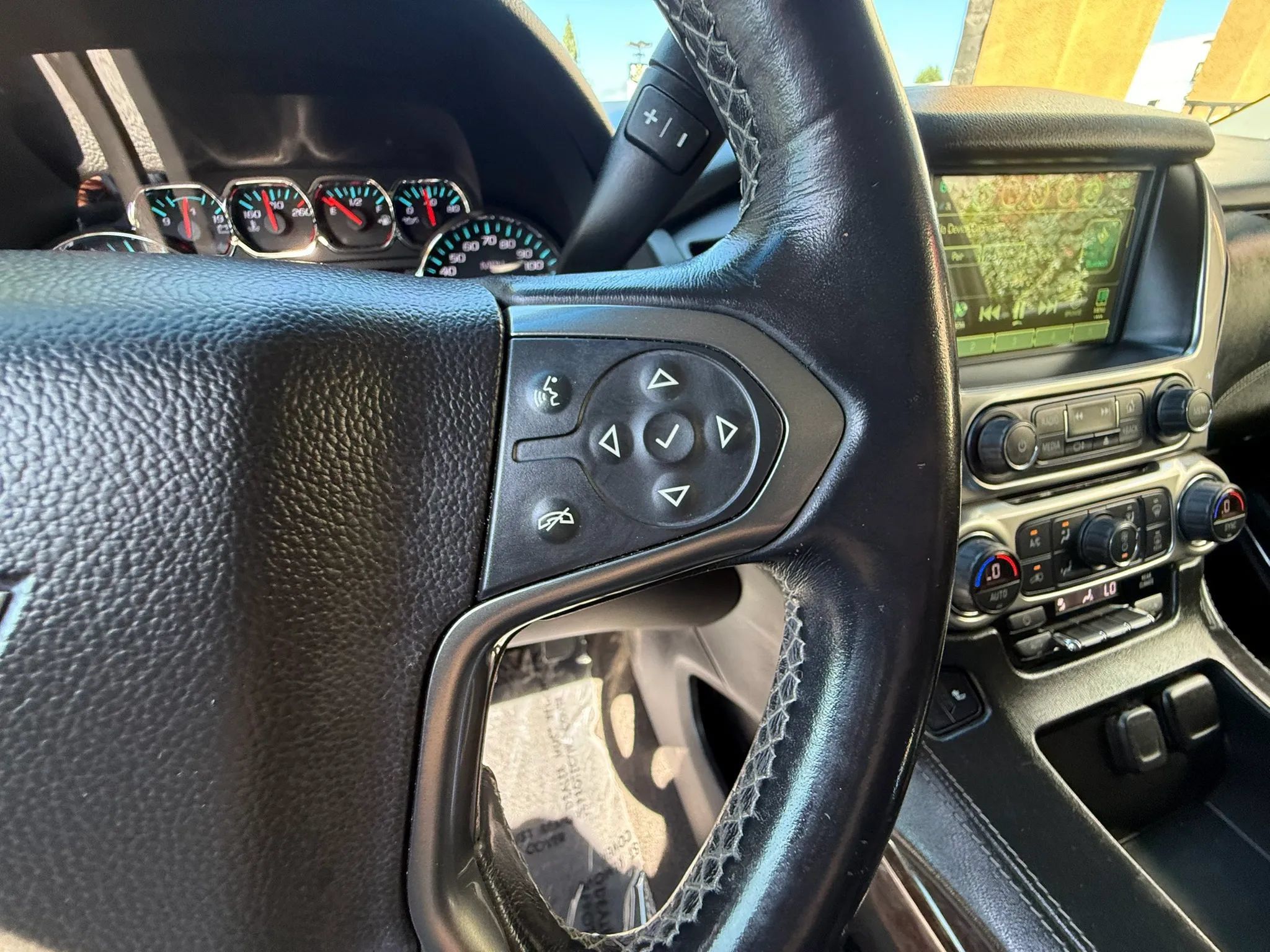 Used 2018 Chevrolet Tahoe LT RWD image 37
