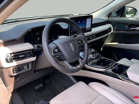 Used 2023 Lincoln Nautilus Reserve w/ Equipment Group 201A AWD/4WD image 18