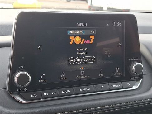 Used 2024 Nissan Rogue SV image 17