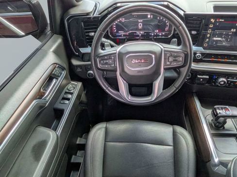 Used 2022 GMC Sierra 1500 SLT w/ SLT Premium Plus Package AWD/4WD image 17