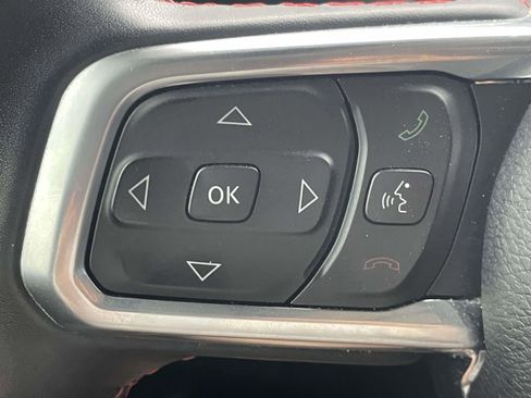 Used 2022 Jeep Gladiator Rubicon w/ Cold Weather Group AWD/4WD image 24
