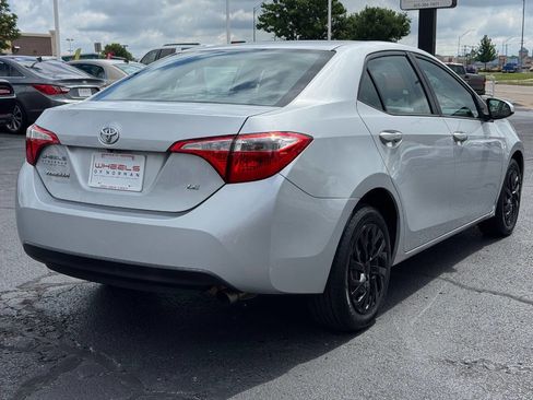 Used 2014 Toyota Corolla LE FWD image 5